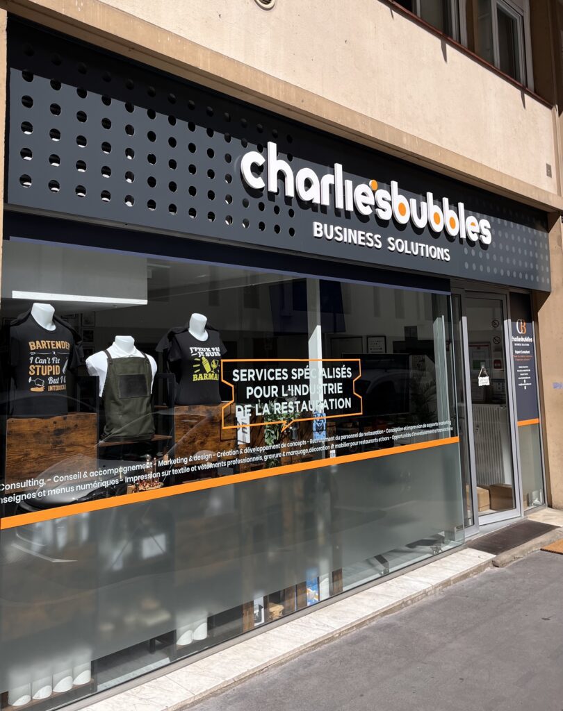 objet personnalise charlies bubbles agence marketin digital recrutement design community mangement restauration